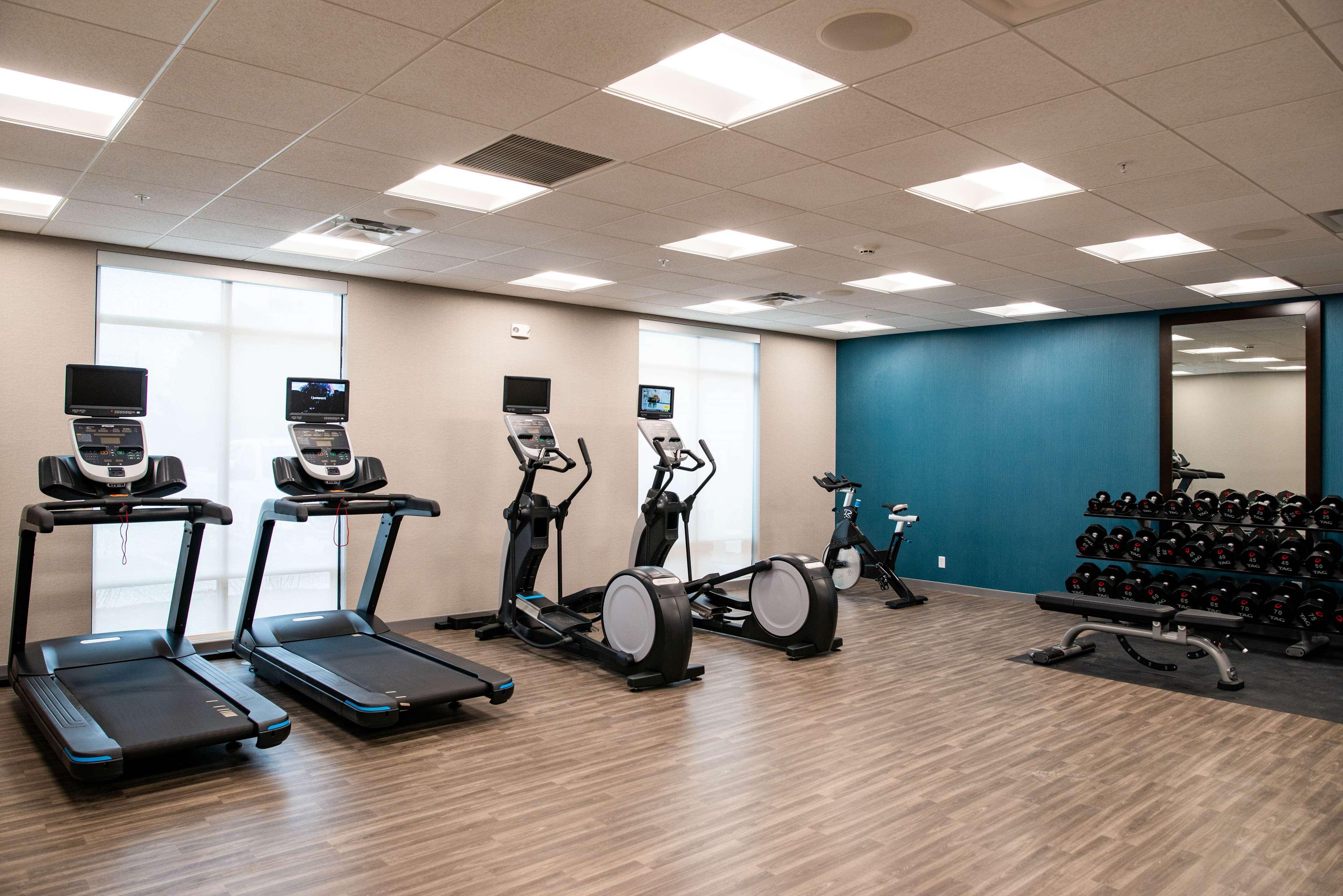 Hampton Inn Paris Exterior photo