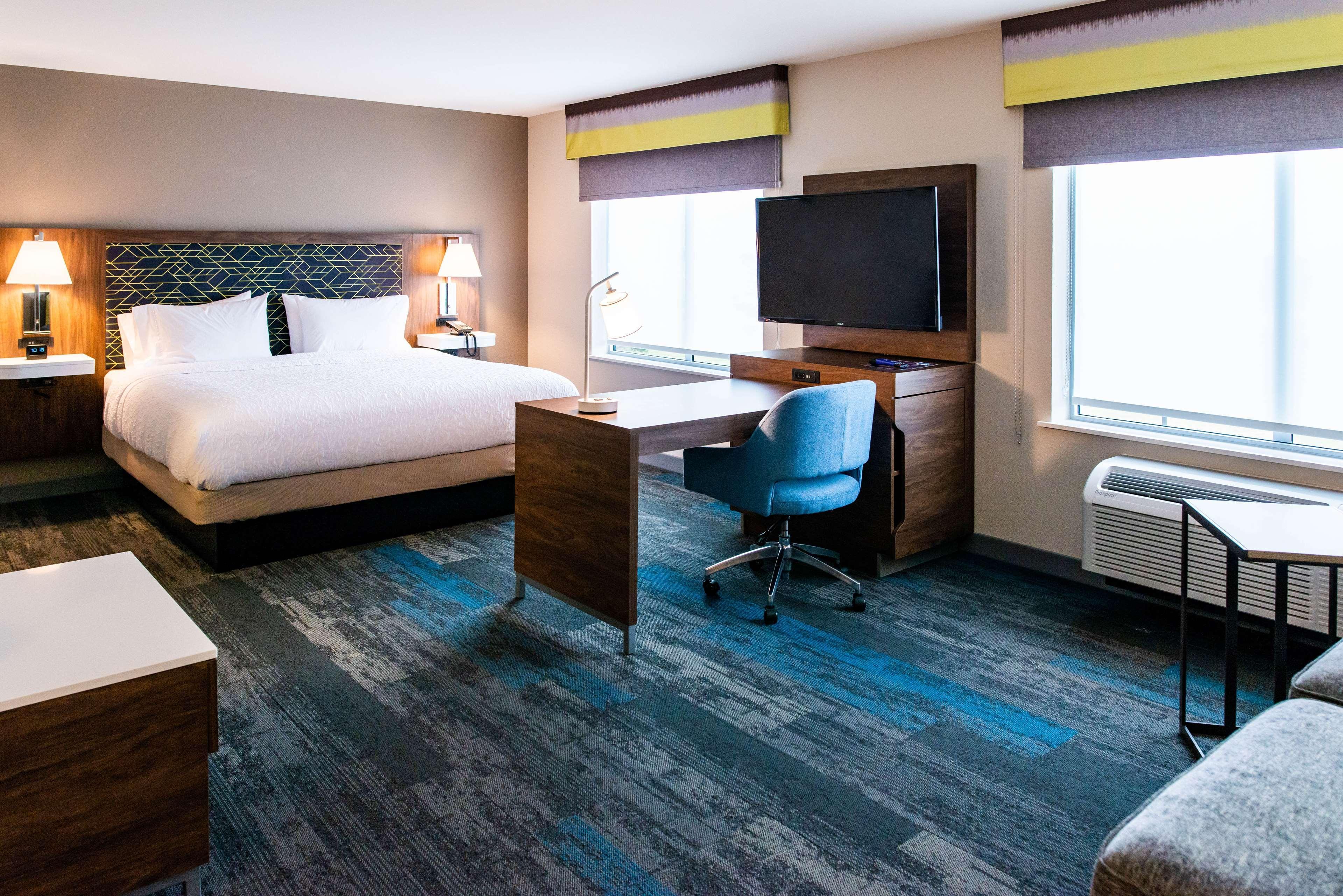 Hampton Inn Paris Exterior photo