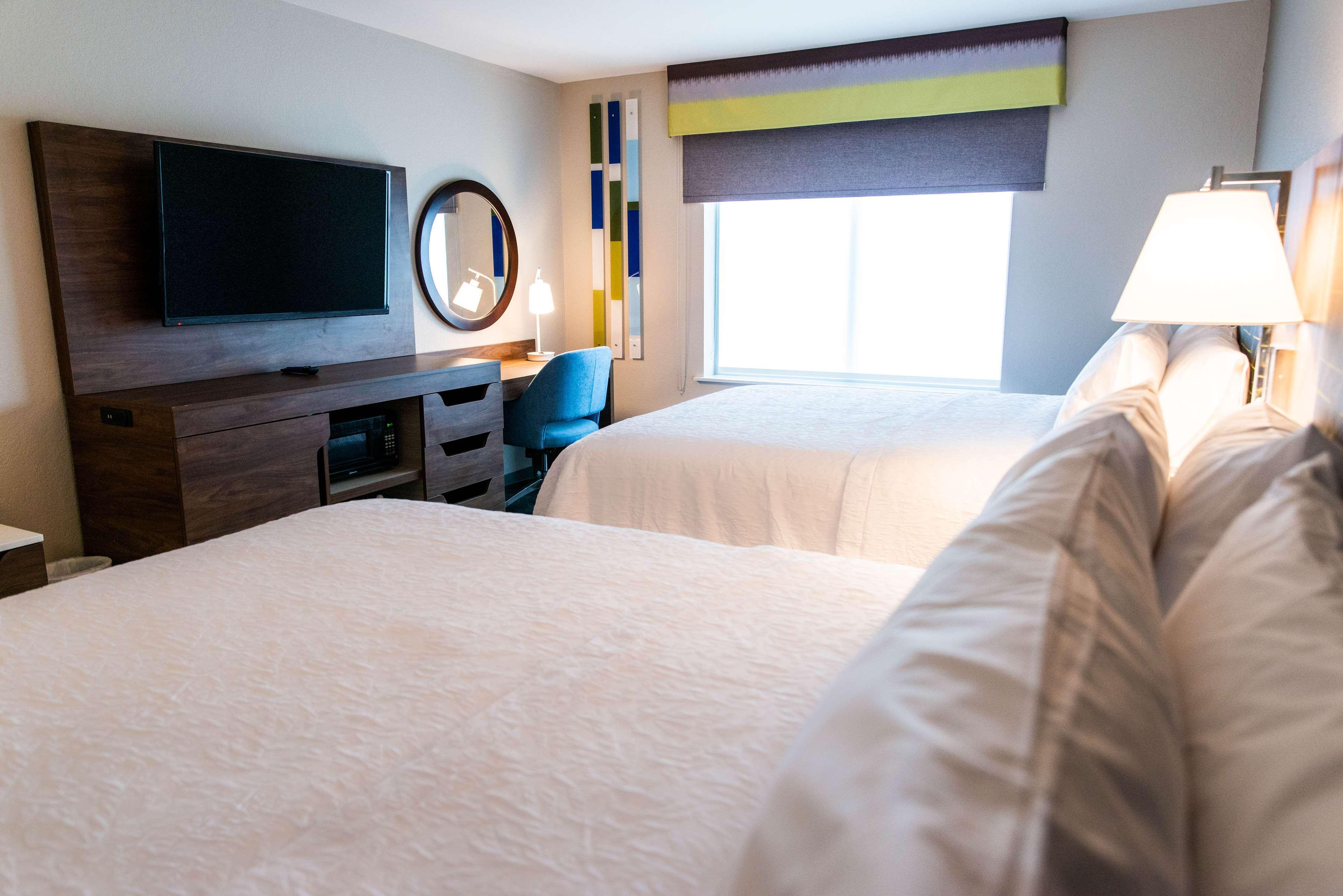 Hampton Inn Paris Exterior photo