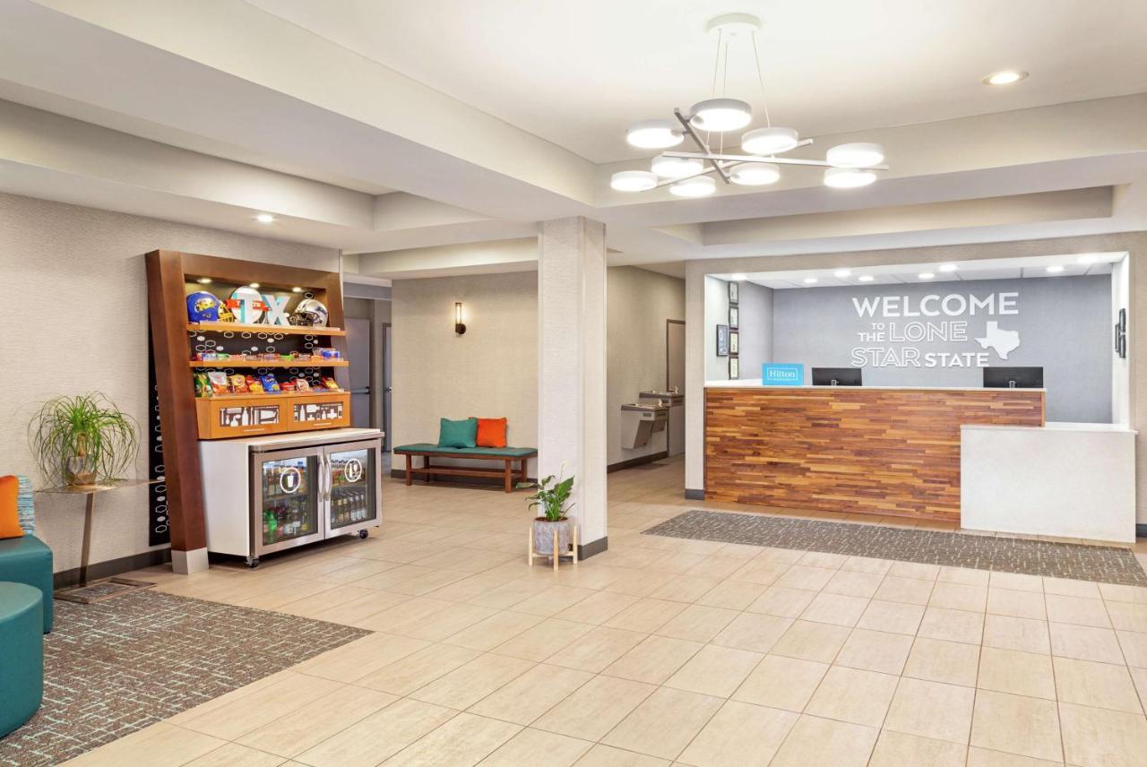 Hampton Inn Paris Exterior photo