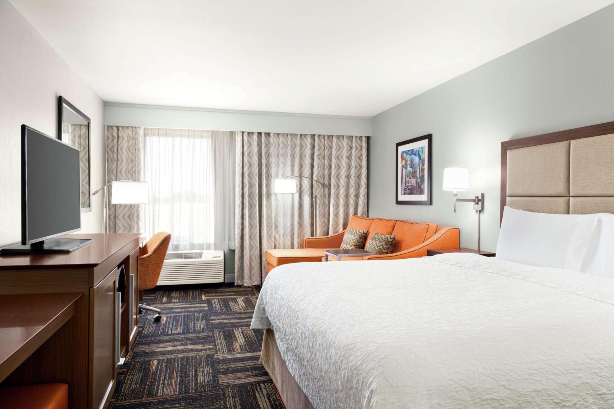 Hampton Inn Paris Exterior photo