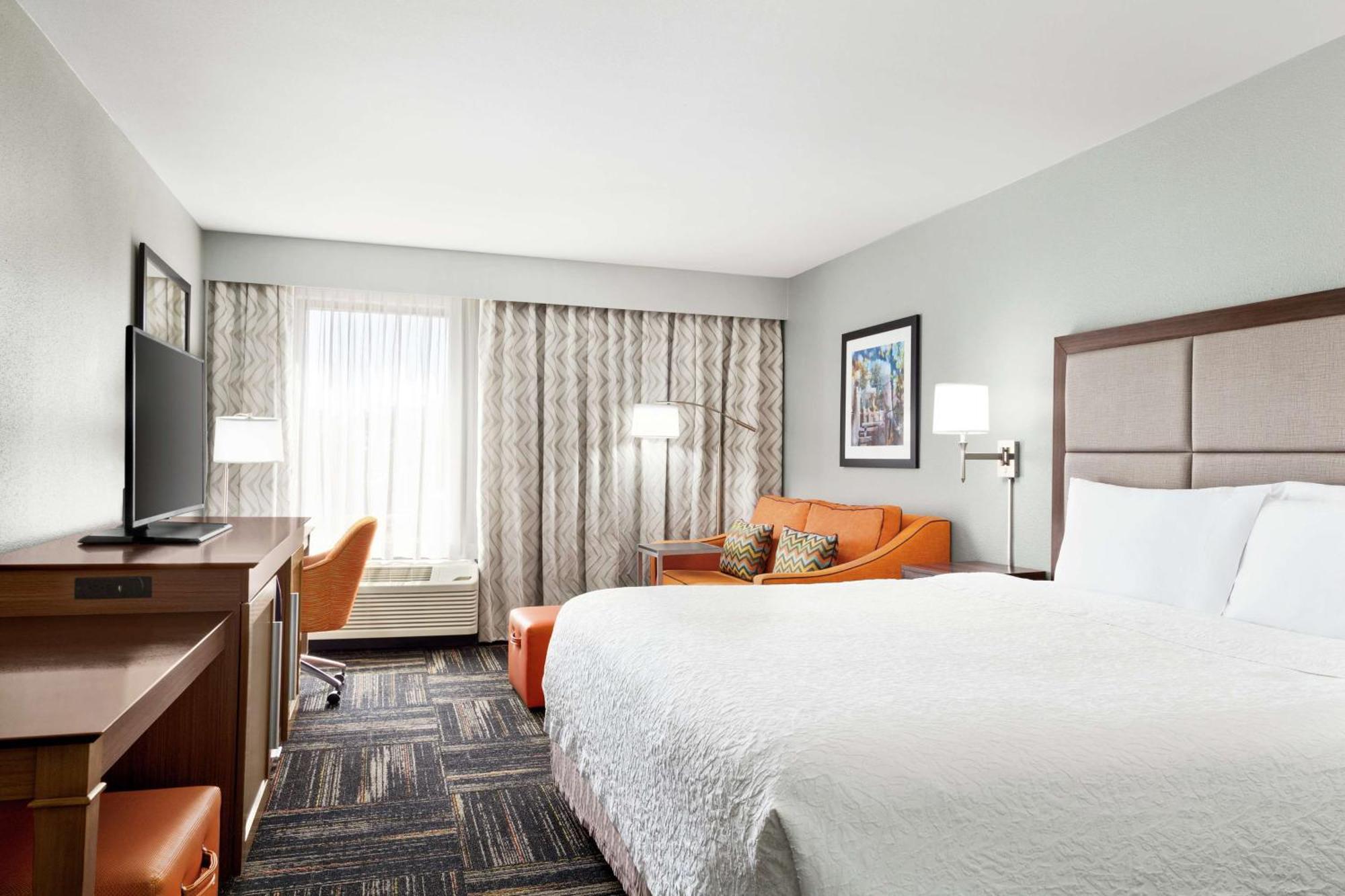 Hampton Inn Paris Exterior photo